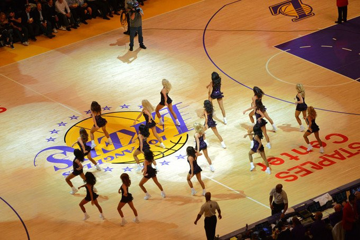 可控之间的 可控之间的